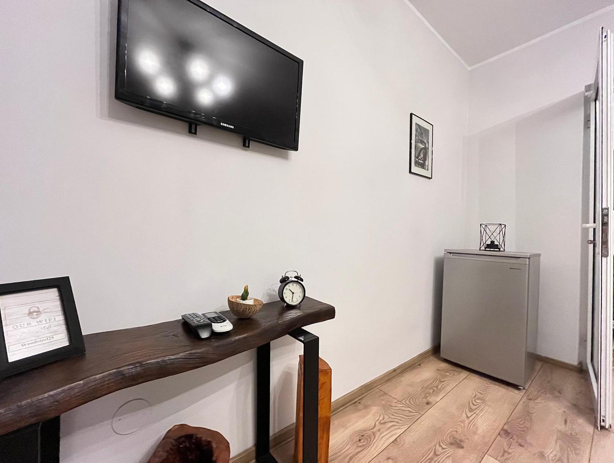 Wood&Steel Apartment Galaţi Exterior foto
